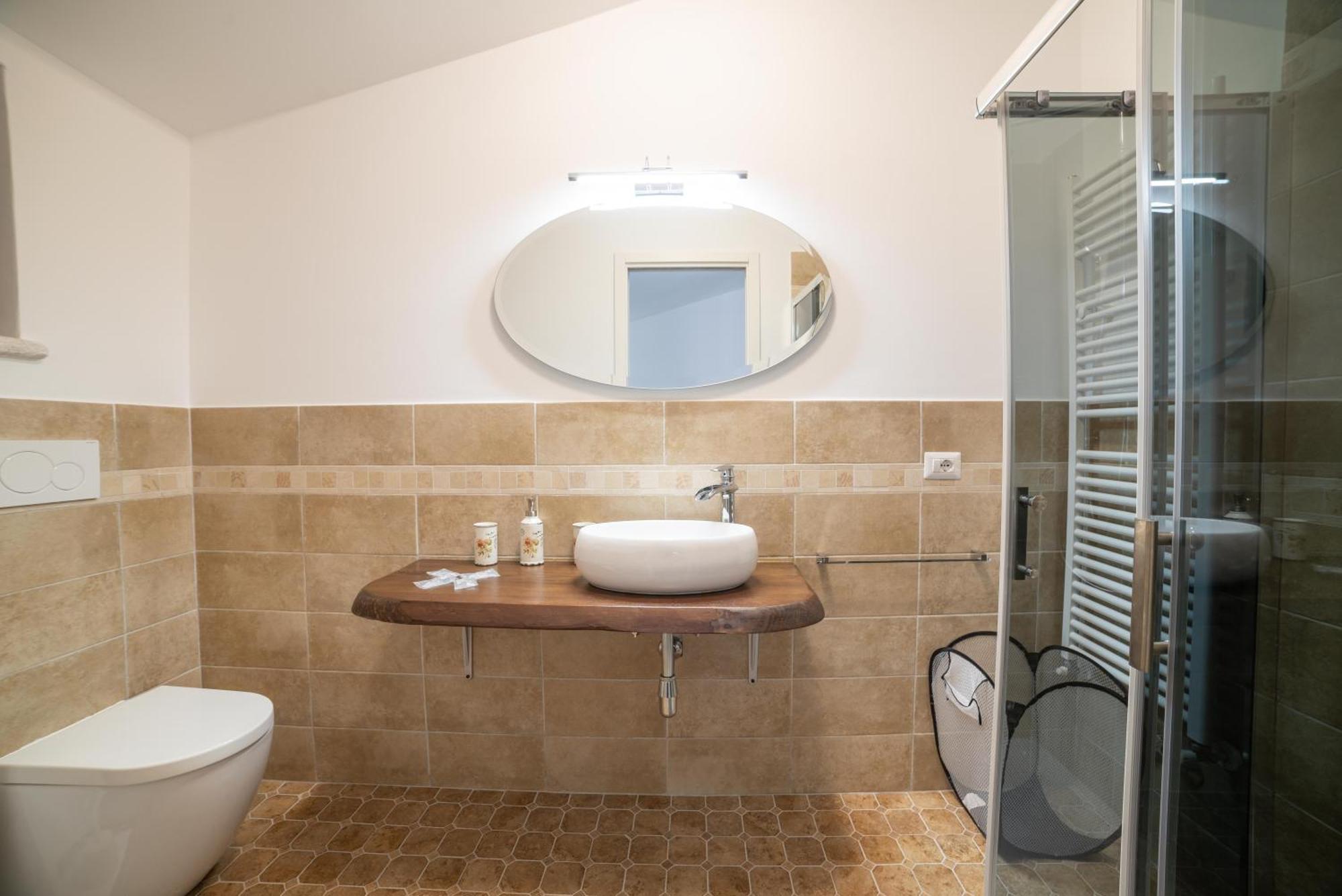 Dolce Alba Bed & Breakfast Montecastrilli Exterior photo